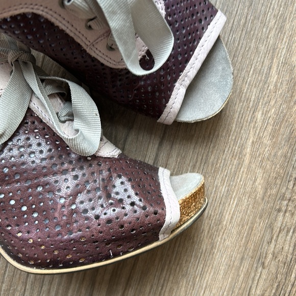 DKODE Purple Leather Peep Toe Heels | 36 - Picture 3 of 10